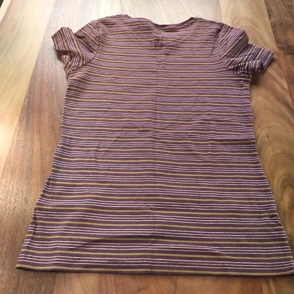 Fitted T-Shirt - Picture 3 of 6